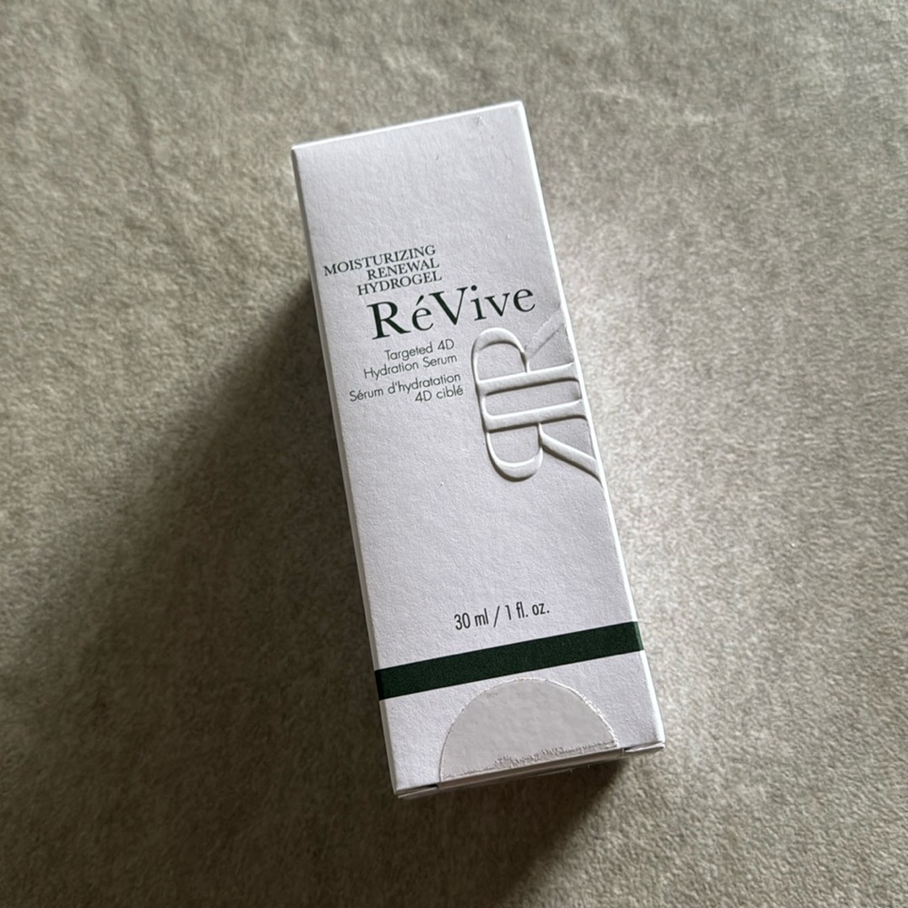 MOISTURIZING RENEWAL HYDROGEL
Targeted 4D Hydration Serum 30 ml